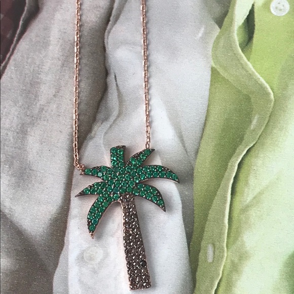 Palm tree pendant necklace tropical jewelry - Picture 6 of 8